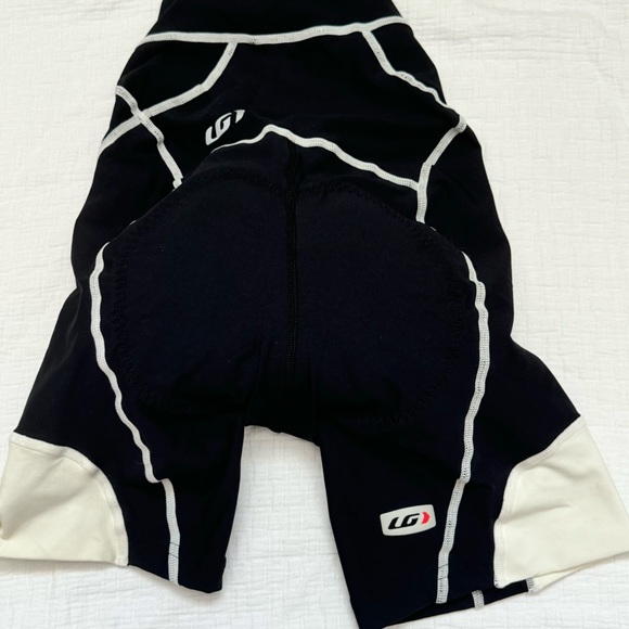 Louis Garneau padded cycle shorts - Picture 2 of 10